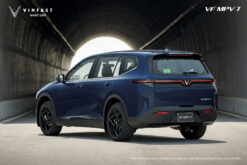 XE VINFAST VF MPV7