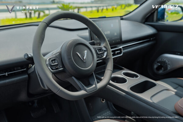 VINFAST VF MPV7